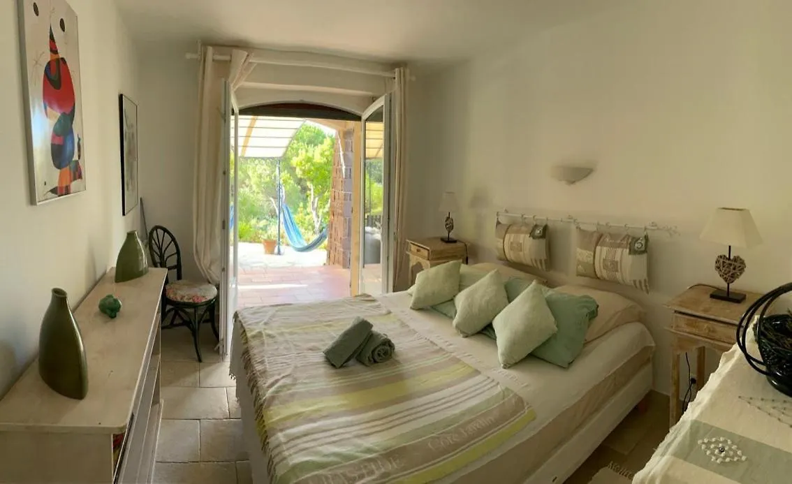 Holiday home Villa Grand Jardin, Piscine Chauffee, Jacuzzi La Croix-Valmer
