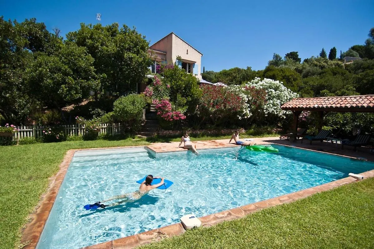 Villa Grand Jardin, Piscine Chauffee, Jacuzzi La Croix-Valmer Holiday home
